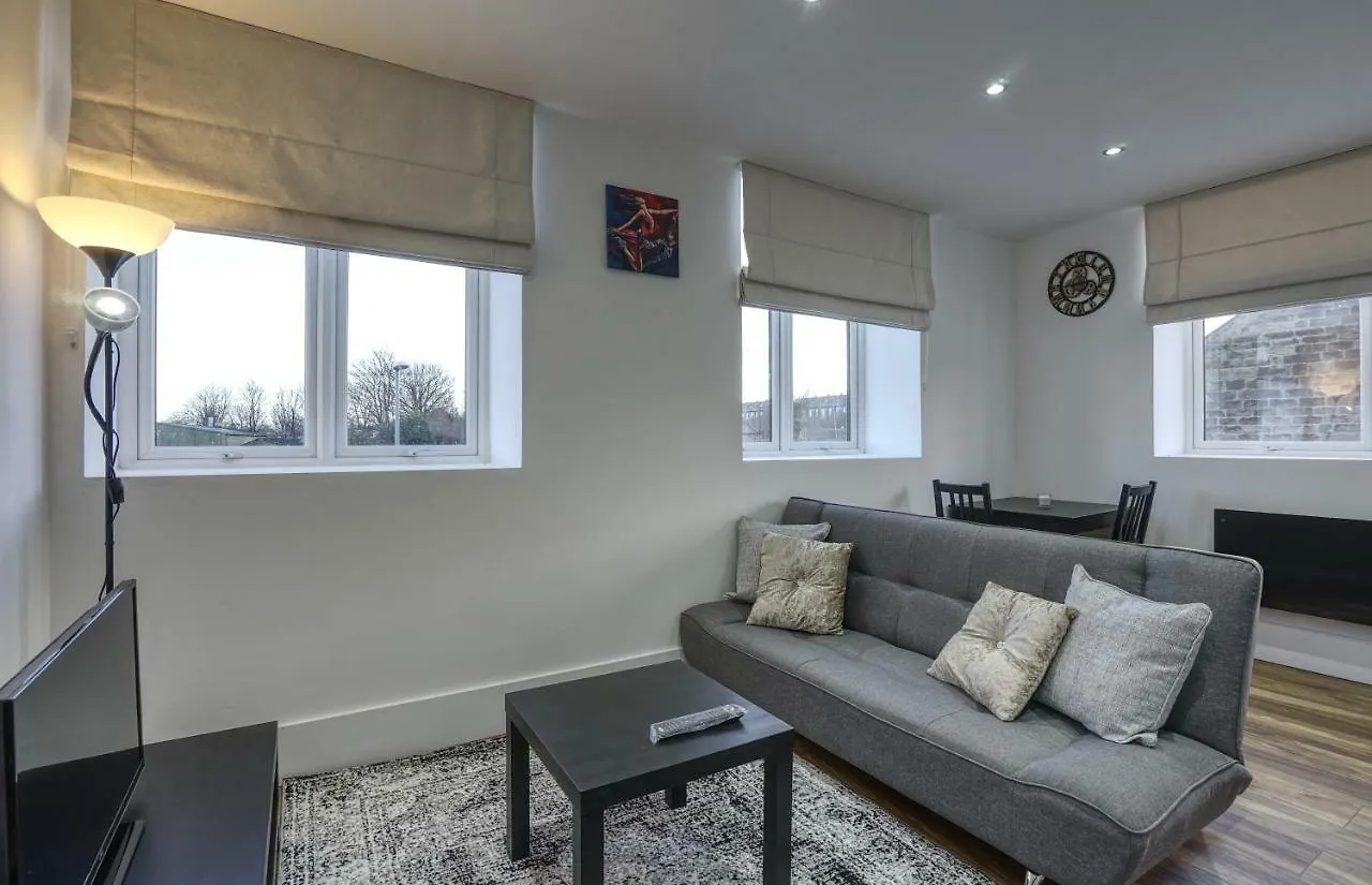 Apartment Alfa Apartments, Quarry Court, High Street, Morley Leeds